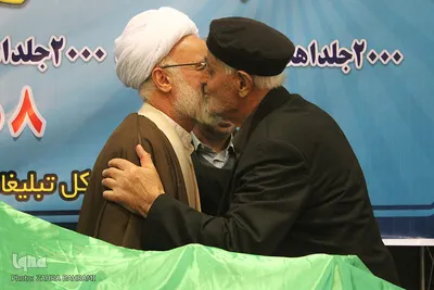 مراسم نمادین رونمایی از ۶هزار جلد قرآن کریم 