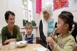 Kita kündigt Erzieherin wegen Kopftuch