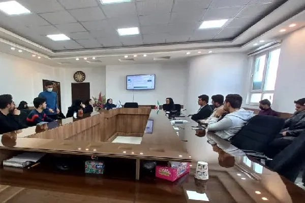 مناظرات دانشجویی عرصه‌ای برای تمرین تفکر انتقادی و استدلال علمی است