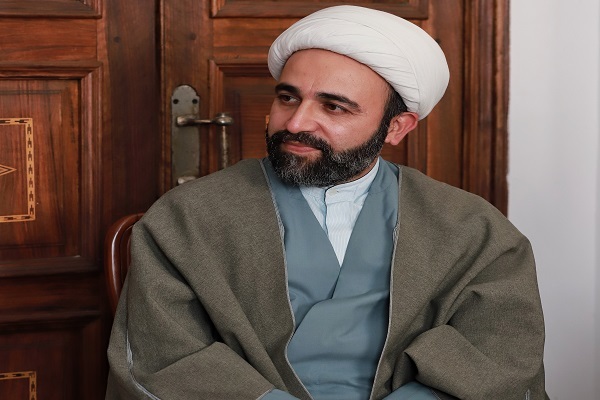 حجت‌الاسلام والمسلمین محسن بختیاری، مدیر پژوهش مؤسسه فرهنگی قرآنی وحی و عترت