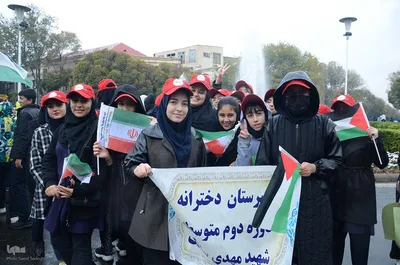 حضور اقشار مختلف مردم در راهپیمایی 13 آبان در تبریز