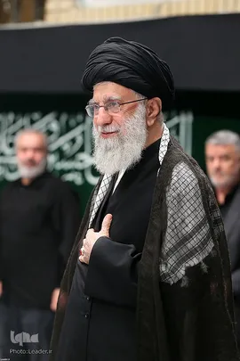 مراسم عزاداری شب تاسوعای حسینی در حسینه امام‌خمینی(ره)