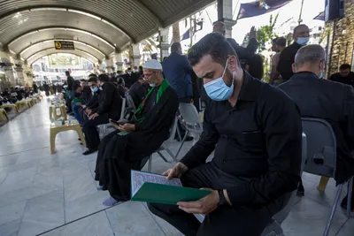 Gedenkveranstaltung zu Ehren von Ayatollah Said al-Hakim in Bayn al-Haramayn