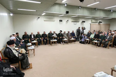 دیدار دست‌اندرکاران کنگره ملی ۶۲۰۰ شهید استان مرکزی با رهبر انقلاب