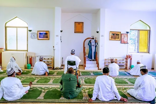 Nijerya'da ibadet yerleri şartlı olarak yeniden açılıyor
