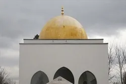 Mosque in France Receives Threats  