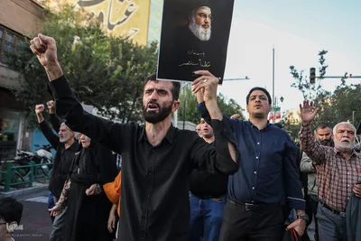 تجمع بزرگ مردم تهران برای اعلام حمایت از اجرای عملیات «وعده صادق ۲»