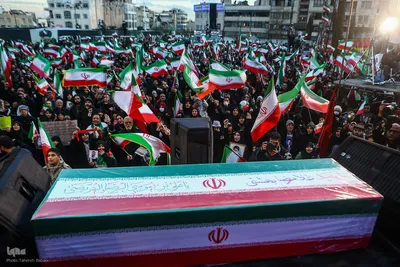 تحویل سال نو در میدان انقلاب تهران