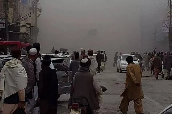 Pakistan'da bombalı saldırı: 5 ölü, 20 yaralı