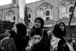 تجمع سوگواران امام خامنه‌ای در میدان امام اصفهان
