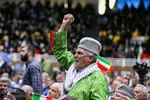 اجتماع ۱۰ هزار نفری طلایه داران و جهادگران اقتصادمقاومتی در فارس