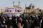 جشن عفاف و حجاب دختران و بانوان اصفهانی «اصفهان به رنگ خدا» در میدان امام خمینی(ره) نصف جهان