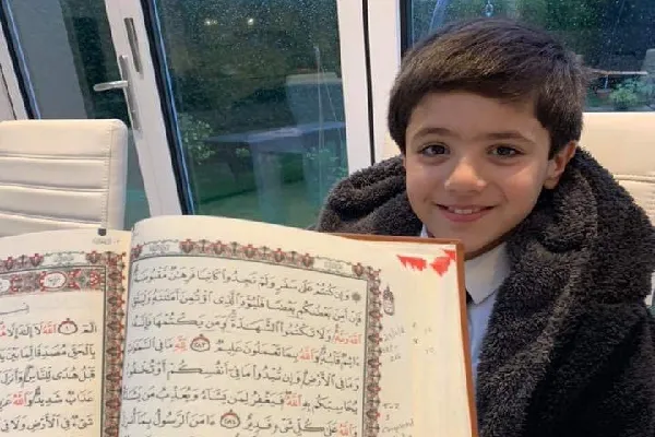 کودک انگلیسی حافظ کل قرآن شد