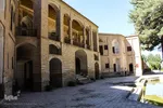 نگاهی به تاریخ در عمارت جهانی اکبریه بیرجند