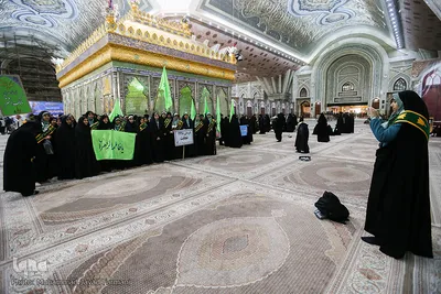 خواهران بسیجی در مراسم تجدید میثاق با آرمانهای امام راحل در حرم بنیانگذار کبیر انقلاب اسلامی