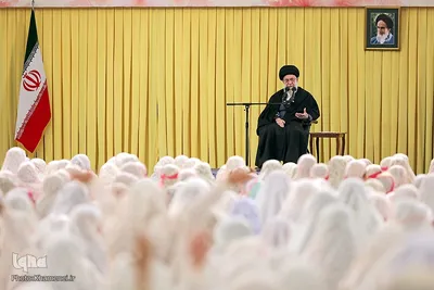 جشن تکلیف دختران دانش‌آموز در حسینیه امام خمینی(ره)