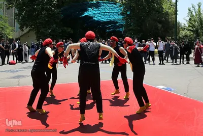 نمایش خیابانی «این کجا و آن کجا» 