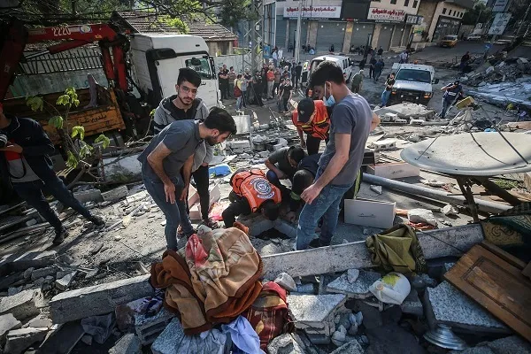 Horrific & Appalling: Israeli Jets Target Two Schools in Gaza, Kill over 200 Palestinians