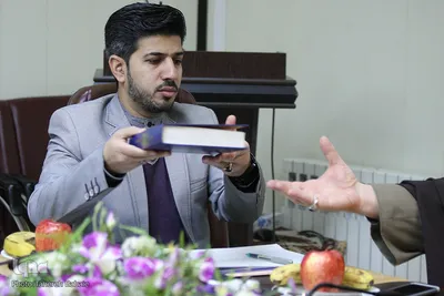 ویژه‌برنامه «نشانی»، با حضور حجت‌الاسلام والمسلمین «عبدالرحمن غیاث» 