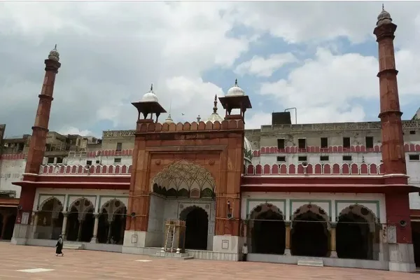 Delhi’s Fatehpuri Masjid Goes under Major Restoration