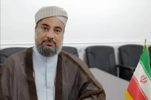 تبعیت از قرآن برابر با قرار گرفتن در راه امام حسین(ع) است