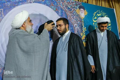 چهارمین آیین عمامه‌گذاری شماری از طلاب و همچنین جشن حفظ کل قرآن کریم گروهی دیگر از طلاب مدرسه علمیه دارالسلام