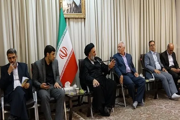 دقت در انتخاب معلمان سرمایه‌گذاری در تربیت جامعه است