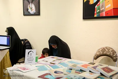 نمایشگاه مدرسه دانشجویی قرآن و عترت دانشگاه تهران