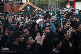 تجمع هیئات عزاداری و آیین نخل گردانی عصر تاسوعا