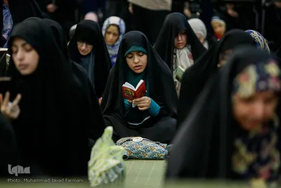 قرائت دعای عرفه در مصلی تهران