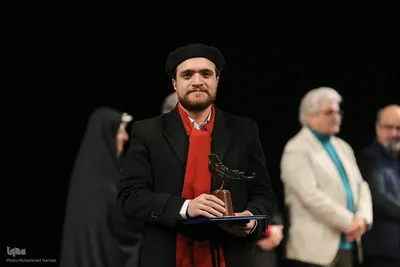 محمدسجاد محمدیان از خبرگزاری بین‌المللی قرآن (ایکنا) برای مطلب «موسیقی؛ مُباحی مشهود، اما محدود» جایه نفر اول بخش «یادداشت و سرمقاله» را بدست آورد.