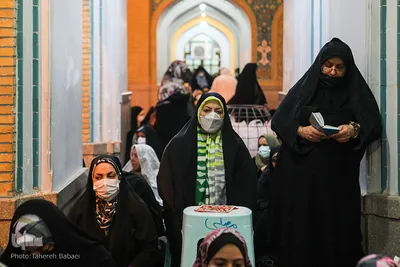 لحظه تحویل سال ۱۴۰۱ در حرم حضرت عبدالعظیم (ع)