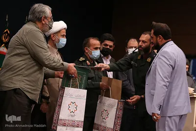 مراسم تجلیل از فرزندان شهدا در شیراز‎‎