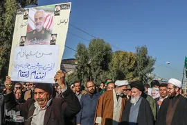 راهپيمايي سوگواران سردار دل‌ها در شيراز