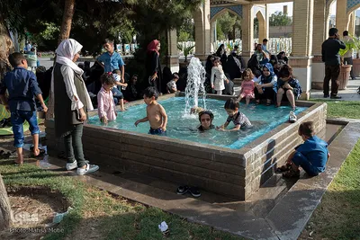 مراسم دعای عرفه در گلستان شهدای اصفهان