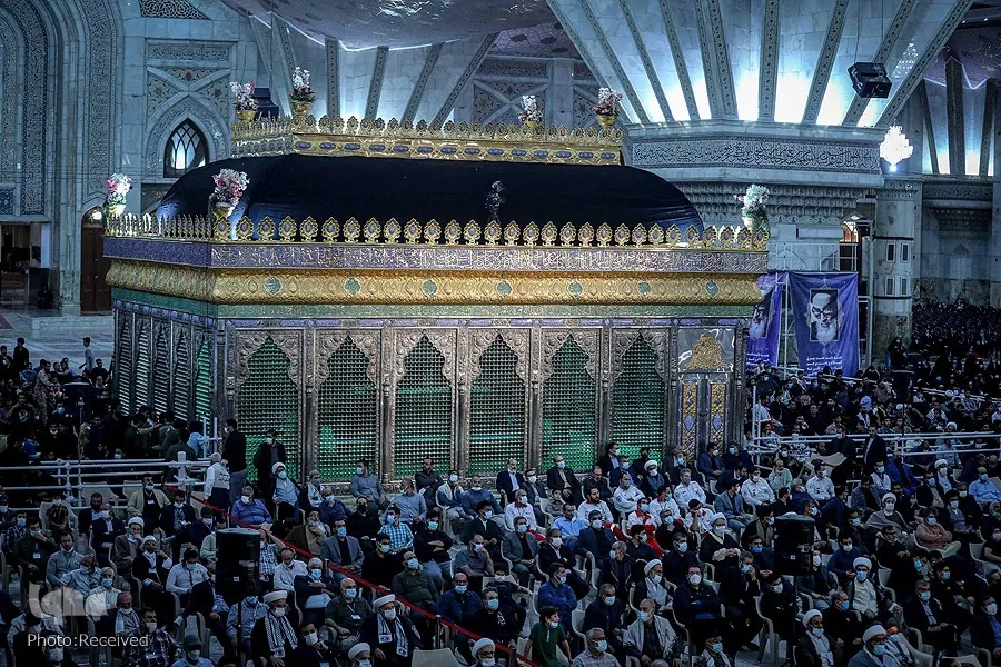 مراسم احياء الذكرى الـ33 لرحيل مفجر الثورة الاسلامية