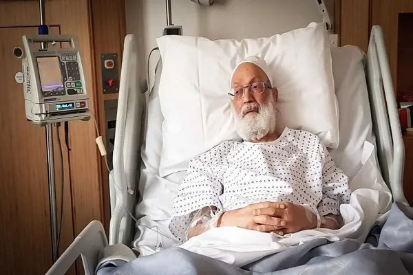 Ayetullah İsa Kasım göz ameliyatına alındı