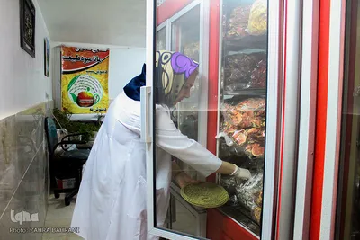 کارآفرینی از جنس امید و اراده؛ کارگاه تولید میوه خشک در اراک