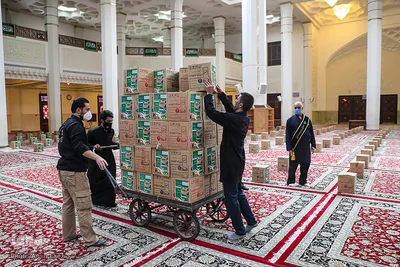 دستان کوچک «شیرخوارگان حسینی » یاری دهنده نیازمندان