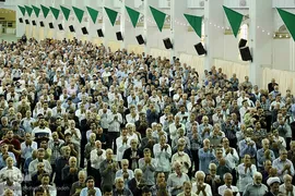 اقامه نماز عید قربان در تبریز‎