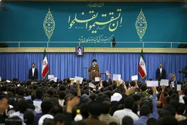دیدار دانش‌آموزان و دانشجویان با رهبر انقلاب