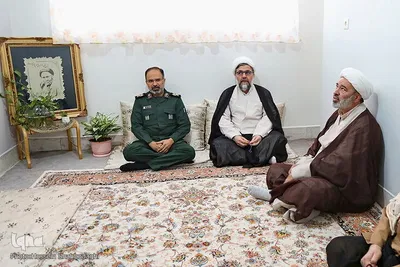 دیدار اعضای کنگره شهدای روحانی با خانواده شهید تقوی