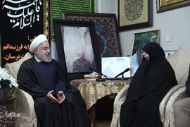 حضور رئیس جمهور در منزل سردار شهید سپهبد حاج قاسم سلیمانی