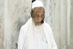 দীর্ঘ ৬০ বছর ধরে বিনা বেতনে মসজিদের ইমামতি করা নুরুল আমিন বিদায় নিলেন ৯০ বছর বয়সে