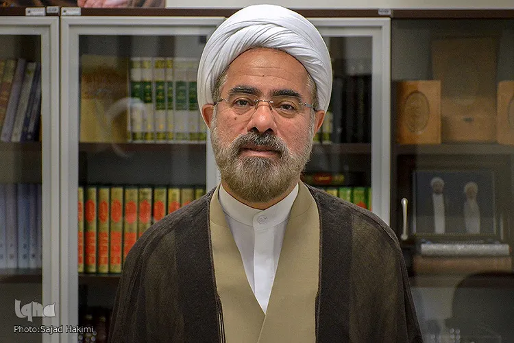 انسان با کاربست عقل وحیانی به فرشته‌خویی بار می‌یابد
