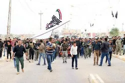 Die Bewohner erneuern Imam Hussein (Friede sei mit ihm) ihren Treueid