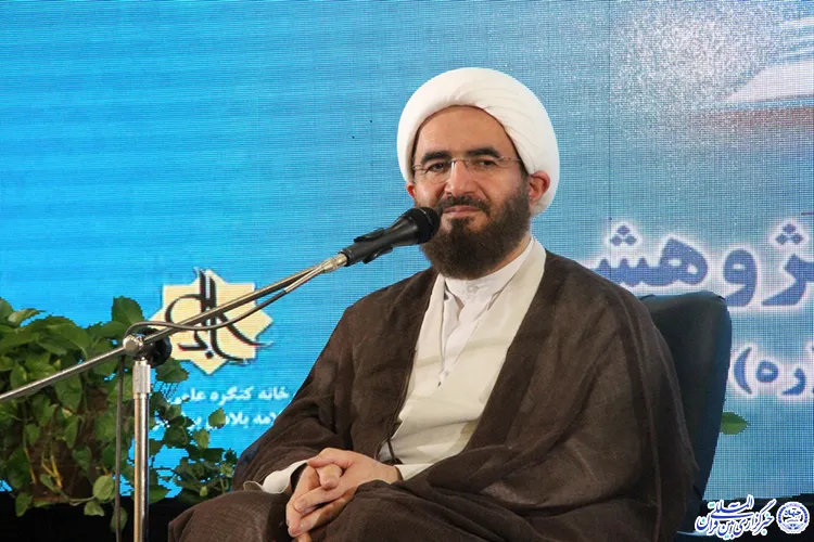 سبک زندگی را با سیره نبوی پیوند دهیم