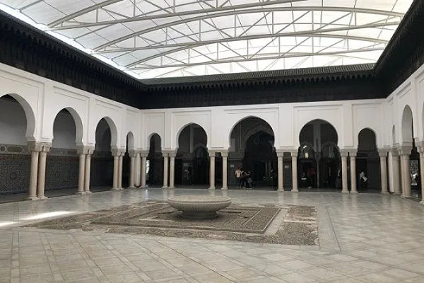 Müslümanlar Ramazan Bayramını evde kutlasınlar talebi