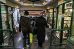 وجود مشکلات متعدد در مجتمع «گنجینه کتاب» شهر مشهد باعث شده تا مخاطبان و فروشندگان کتاب و محصولات فرهنگی در این مرکز برای رسیدن به اهداف خود مسیر مشکلی را پیش رو داشته باشند 