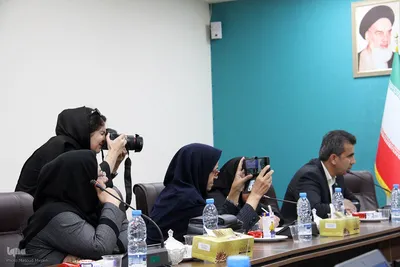 نشست خبری رئیس پارک علم و فناوری یزد